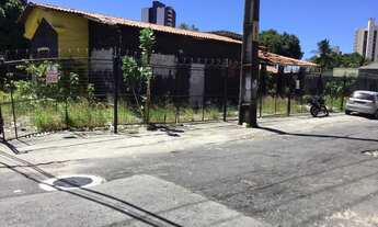 Imagem 5: Casa com Terreno Vizinho a Praça Argentina