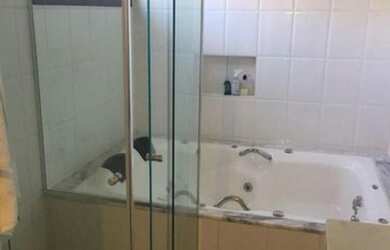 Imagem 4: Casa de condomínio para venda com 496 metros quadrados com 5 quartos