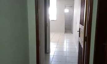 Imagem 2: KitNet Na Comercial do Del Lago