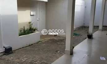 Imagem 2: Casa com 5 quartos para alugar no bairro Santa Mônica