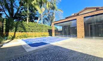 Imagem: Excelente casa com 4 suítes linda área