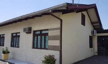 Imagem 2: Casa residencial com 3 dormitórios no Bairro dos Estados em Timbó