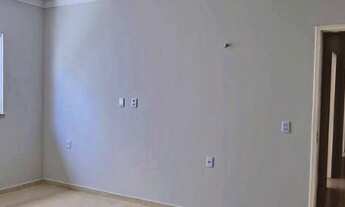 Imagem 4: Casa para venda possui 95 metros quadrados com 3 quartos em Centro - Paracuru - CE