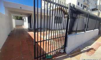 Imagem 2: Casa com 2 dormitórios para alugar, 80 m² por R$ 1.200,00/mês - Vila Penteriche - Londrina