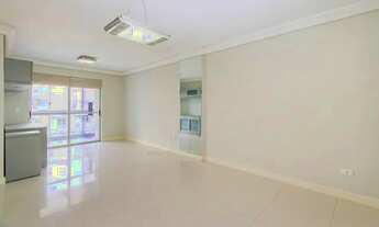 Imagem 2: Imóvel amplo no Cabral, próximo a Justiça Federal, 3 dorms , 2 vagas