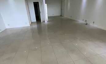 Imagem 4: Apartamento para venda tem 333 metros quadrados com 4 quartos