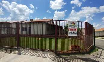 Imagem 3: Casa com 2 quartos, suíte, varanda em L, quintal no cond Paraíso no Vale das Brisas Senad