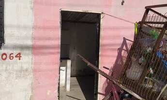 Imagem 5: Vendo uma pequena casa, 15 mil pra vender logo!