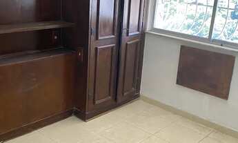 Imagem 5: 3 quartos em frente do campo de São Bento