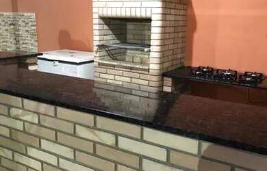 Imagem 6: Vendo casa com piscina