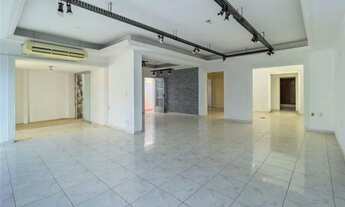 Imagem 7: Casa Residencial/Comercial com 3 Quartos e 3 banheiros com 450m² à Venda por R$ 1.300.000