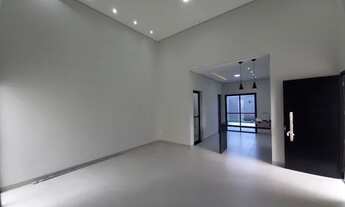 Imagem 4: Casa terra branca