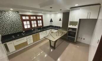 Imagem: Casa para aluguel com 300 metros quadrados