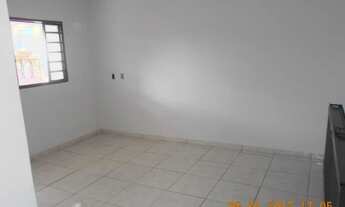 Imagem 2: Alugo casa de 2 quartos no Garavelo. Próximo ao Hospital Garavelo