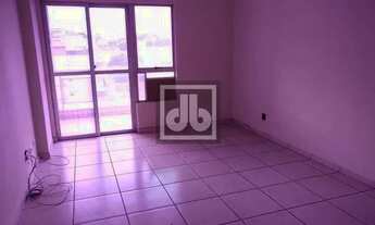 Imagem: Cachambi - Rua Cachambi varanda 2 quartos