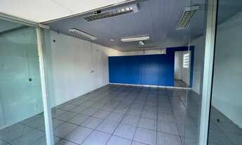 Imagem 4: Casa Comercial para aluguel possui 100 m2 com 2 quartos