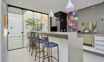 Imagem 7: Linda casa de 314,74 m² privativos em um terreno de 450 m². 3 dormitórios, sendo 1 suíte m