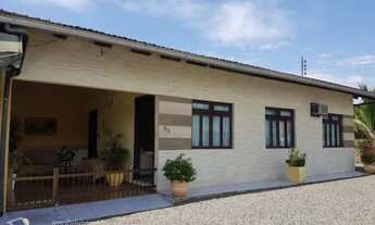 Imagem: Casa residencial com 3 dormitórios no Bairro