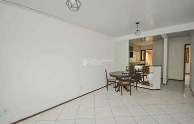 Imagem 3: PORTO ALEGRE - Casa Padrão - Hípica