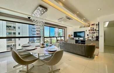 Imagem 2: VL- Apto à venda 126 m2 com 4 quartos/ 2 suítes. Próximo ao Mar. Reformado e móveis planej