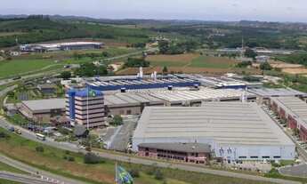 Imagem 2: Galpão Comercial de Alto Padrão para Locação em Atibaia-SP, Bairro Ponte Alta: 4 banheiros