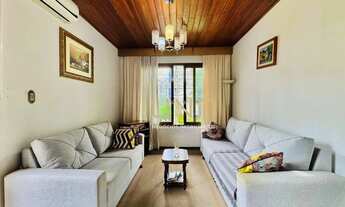 Imagem: Casa de esquina à venda no Centro de Florianópolis