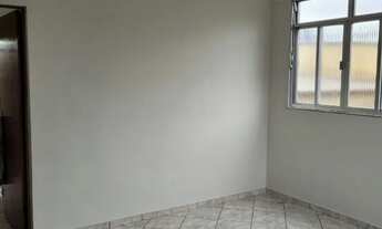 Imagem 4: Sobrado de 4 Quartos com Garagem e Terraço no Centro de São João de Meriti