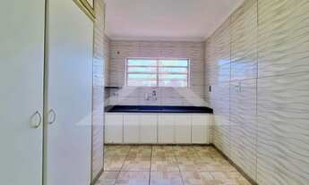 Imagem 6: Apartamento semi mobiliado para locação no Edifício Casa de Portugal, próximo a Rua Tibiri