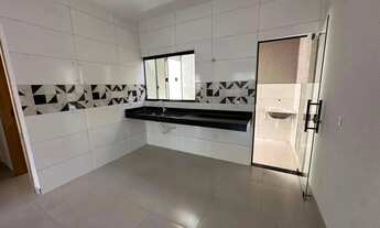 Imagem 4: Casa no Conjunto Vera Cruz: 2 Quartos (1 Suíte), Jardim e Detalhes em Granito por R$ 304 M