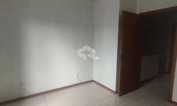 Imagem 4: Casa sobrado com 2 dormitórios, 2 banheiros, em oóima localização