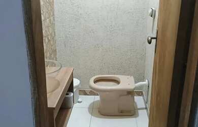 Imagem 2: EXCELENTE OPORTUNIDADE CASA AMPLA E BEM LOCALIZADA!