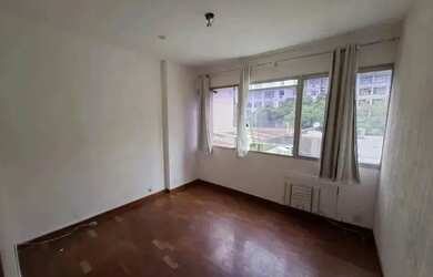 Imagem 3: IMÓVEL TIPO SALA para venda possui 35 metros quadrados em Tijuca - Rio de Janeiro - RJ