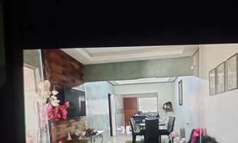 Imagem: Casa semi nova, sozinha no lote de 250 MTs