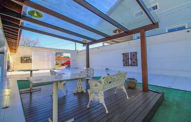 Imagem 7: Casa com 5 dormitórios à venda, 500 m² por R$ 1.400.000 - Campo Comprido - Curitiba/PR