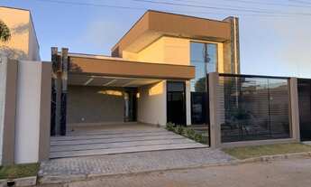 Imagem 1: Casa a venda com 3 quartos, 3 suítes, 4 vagas de garagem - Ótima localização