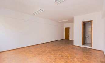 Imagem 6: Sala Comercial para Locação 44m² com Banheiro e Cozinha