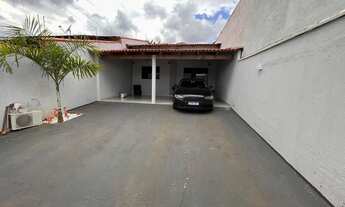 Imagem: Casa com banheira e hidromassagem com excelente