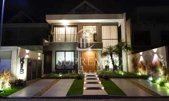 Imagem: Triplex para venda tem 372 metros quadrados