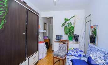 Imagem 2: Apartamento para venda possui 95 metros quadrados com 3 quartos em Centro - Belo Horizonte