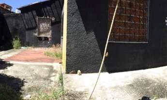 Imagem 4: Casa com Terreno Vizinho a Praça Argentina