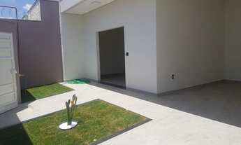 Imagem 1: Casa para venda com 135 metros quadrados com 3 quartos em Alto Umuarama - Uberlândia - MG