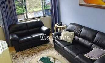 Imagem 2: Sobrado com piscina, 3 dormitórios sendo 2 suites com varanda e 4 vagas à venda, 205 m² po