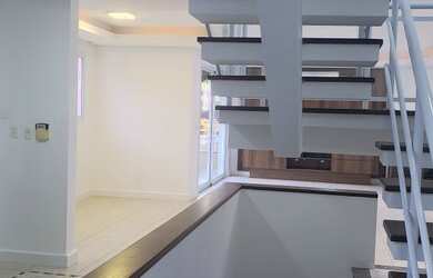 Imagem 4: Casa de condomínio para venda possui 352 metros quadrados com 4 quartos