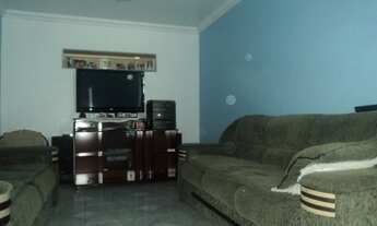 Imagem 6: BELO HORIZONTE - Casa Padrão - Céu Azul