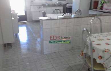 Imagem 2: Sobrado com 3 dormitórios à venda, 309 m² por R$ 350.000,00 - Vila Regina - Guaratinguetá