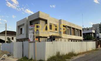 Imagem: Sobrado geminado em fase de construção