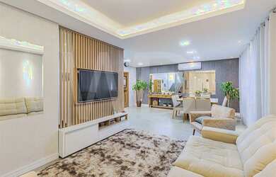 Imagem 4: Casa para venda tem 250 metros quadrados com 3 quartos em Parque da Matriz - Cachoeirinha