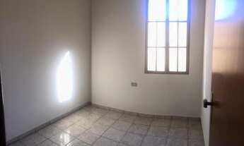 Imagem 5: Casa para Locação em Uberlândia, Tubalina, 3 dormitórios, 1 banheiro, 2 vagas