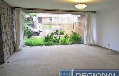 Imagem 5: Residência com 3 quartos para alugar por R$ 5000.00, 300.00 m2 - JARDIM SOCIAL - CURITIBA