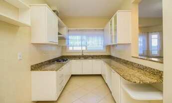 Imagem 2: Casa com 3 dormitórios para alugar, 160 m² por R$ 3.735,74/mês - Centro - Pelotas/RS